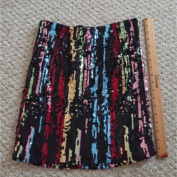 Heartloom dean sequin skirt in multi color size M - Picture 10 of 12
